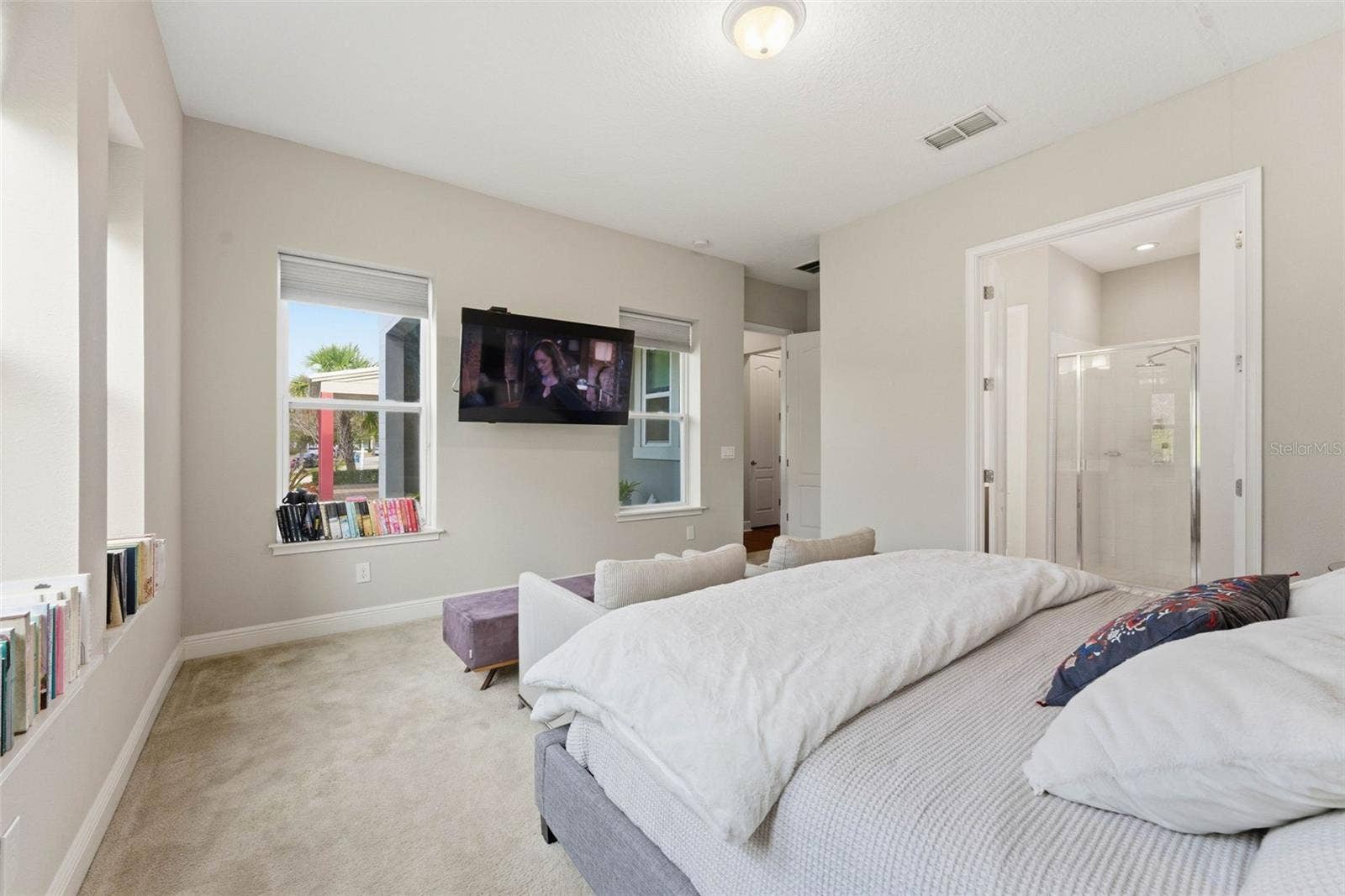 8266 NEMOURS PARKWAY, Orlando, FL 32827 8266 NEMOURS PARKWAY, Orlando, FL 32827