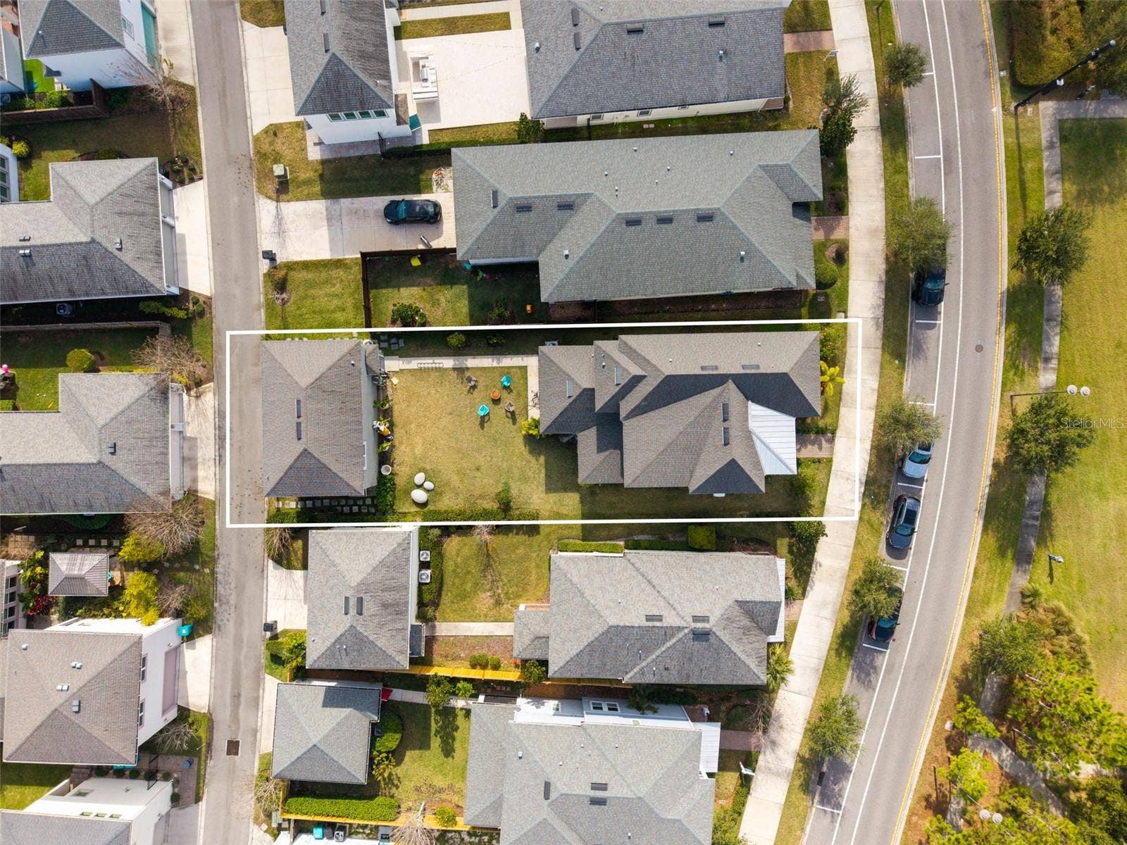 8266 NEMOURS PARKWAY, Orlando, FL 32827 8266 NEMOURS PARKWAY, Orlando, FL 32827