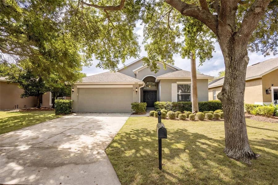 Property photo for 985 RIDGEMOUNT PLACE, Lake Mary, FL