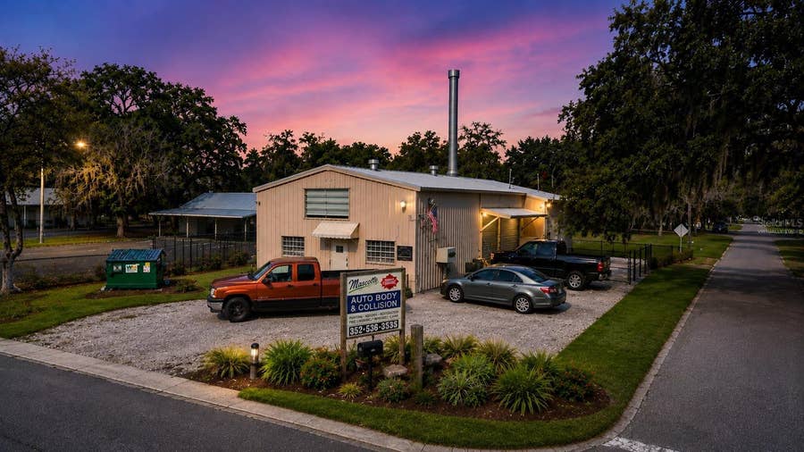 Property photo for 10 BARRY AVENUE, Mascotte, FL