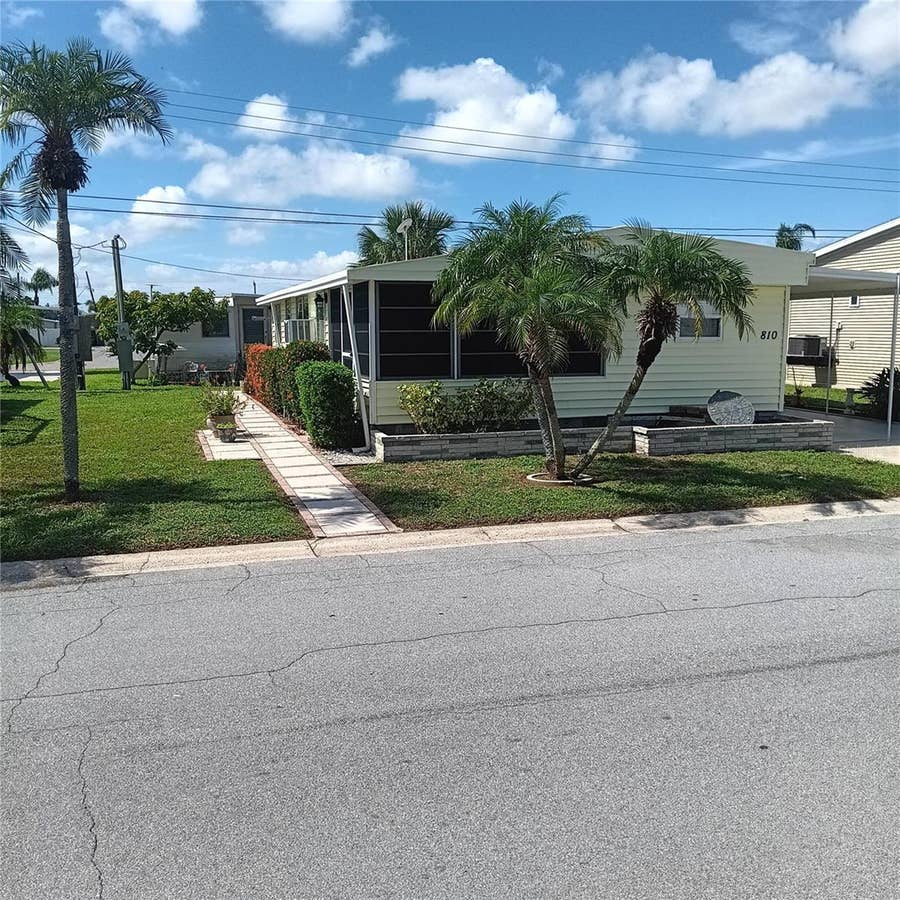 Property photo for 810 49TH AVENUE W, Bradenton, FL
