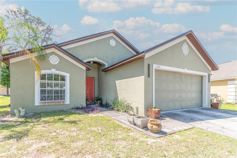 Property photo for 5501 CHATHAM WOODS COURT, Orlando, FL