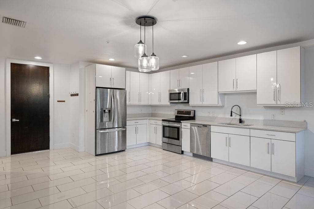 432 W SWOOPE AVENUE, Winter Park, FL 32789 432 W SWOOPE AVENUE, Winter Park, FL 32789