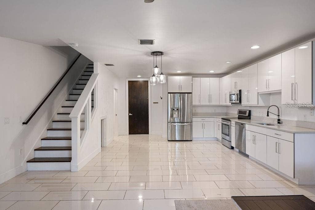 432 W SWOOPE AVENUE, Winter Park, FL 32789 432 W SWOOPE AVENUE, Winter Park, FL 32789