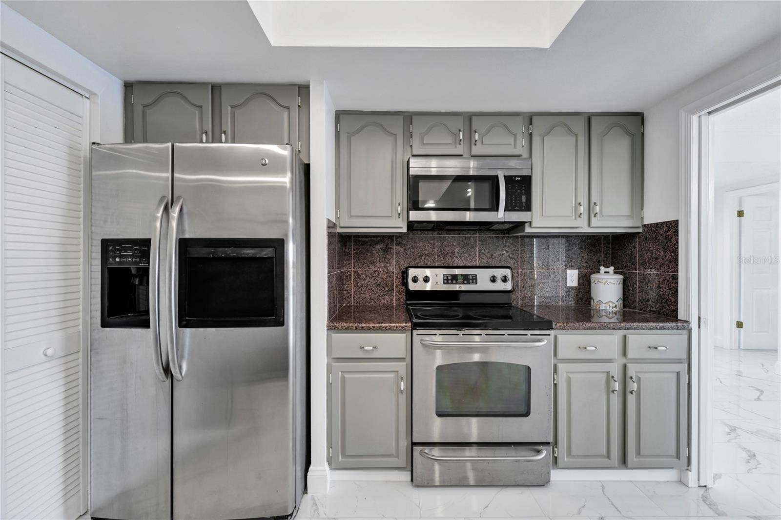 7550 HINSON STREET, #10A, Orlando, FL 32819 7550 HINSON STREET, #10A, Orlando, FL 32819
