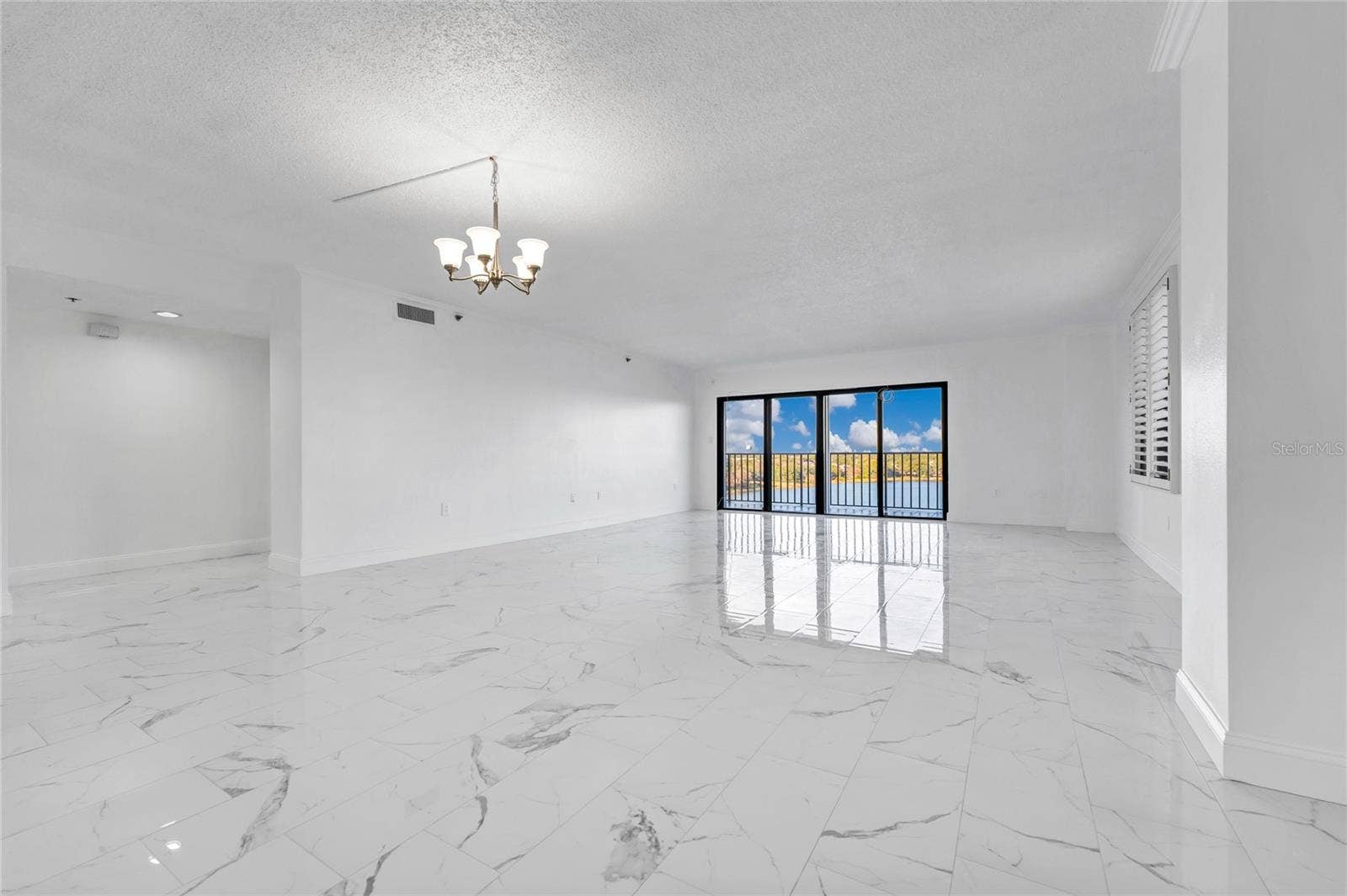 7550 HINSON STREET, #10A, Orlando, FL 32819 7550 HINSON STREET, #10A, Orlando, FL 32819