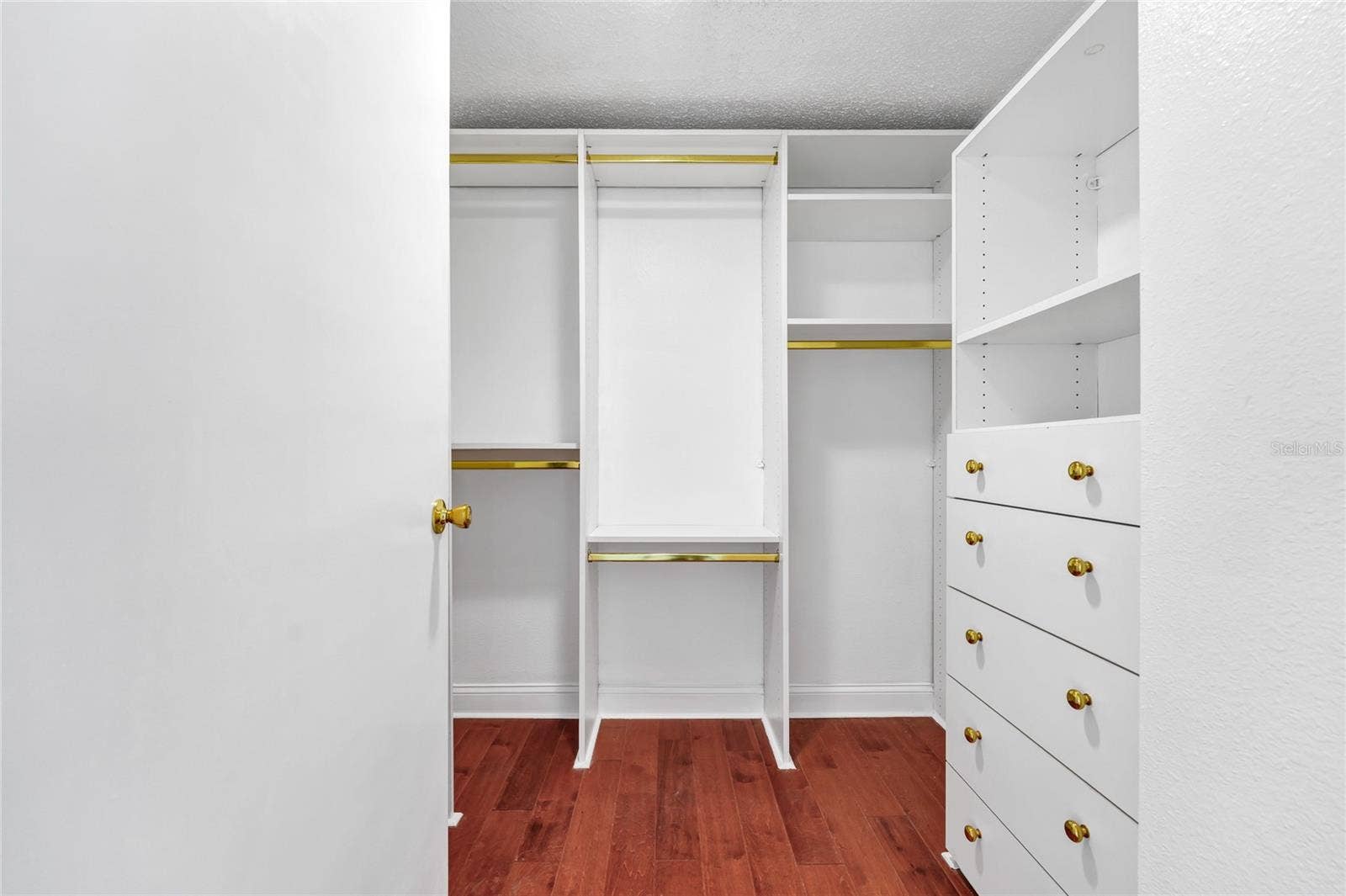 7550 HINSON STREET, #10A, Orlando, FL 32819 7550 HINSON STREET, #10A, Orlando, FL 32819