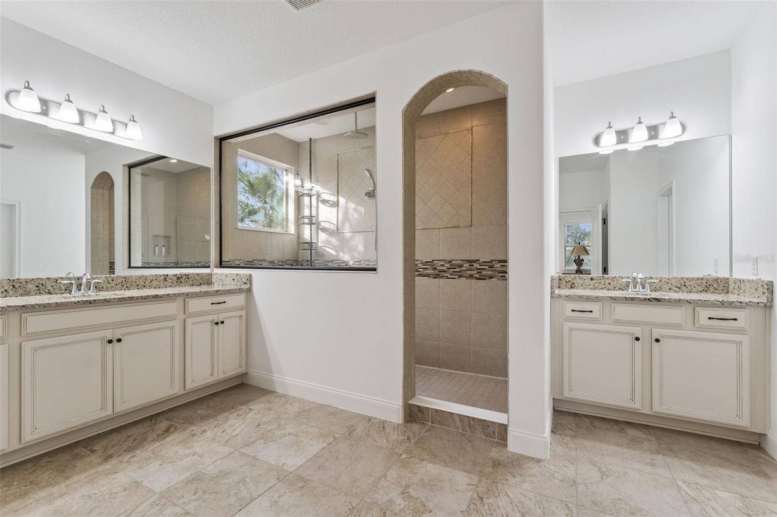 6752 TRELLIS VINE LOOP, Windermere, FL 34786 6752 TRELLIS VINE LOOP, Windermere, FL 34786