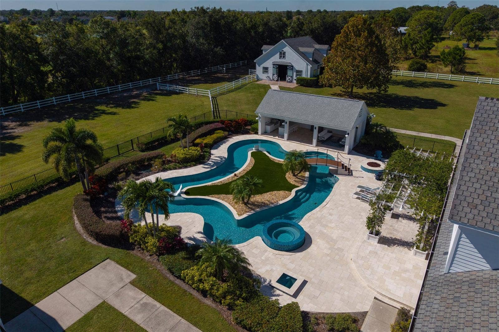 2780 VICKIE COURT, Kissimmee, FL 34744 2780 VICKIE COURT, Kissimmee, FL 34744
