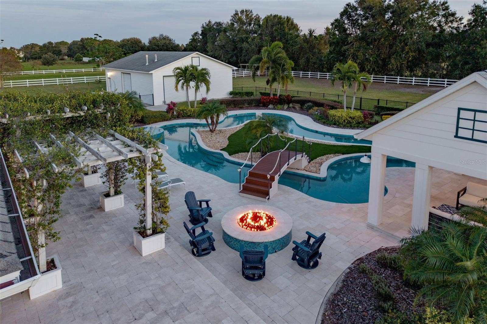 2780 VICKIE COURT, Kissimmee, FL 34744 2780 VICKIE COURT, Kissimmee, FL 34744