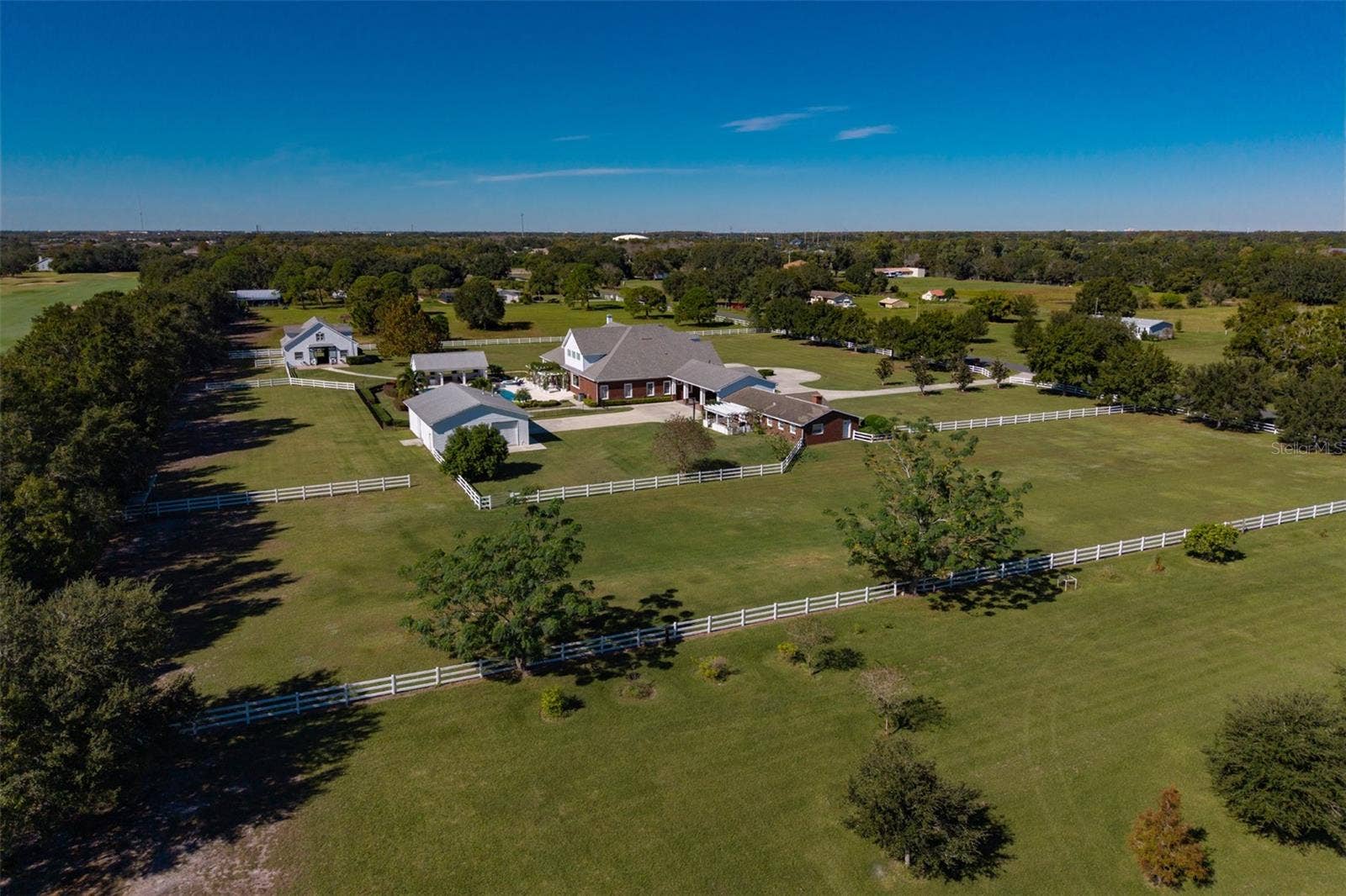 2780 VICKIE COURT, Kissimmee, FL 34744 2780 VICKIE COURT, Kissimmee, FL 34744