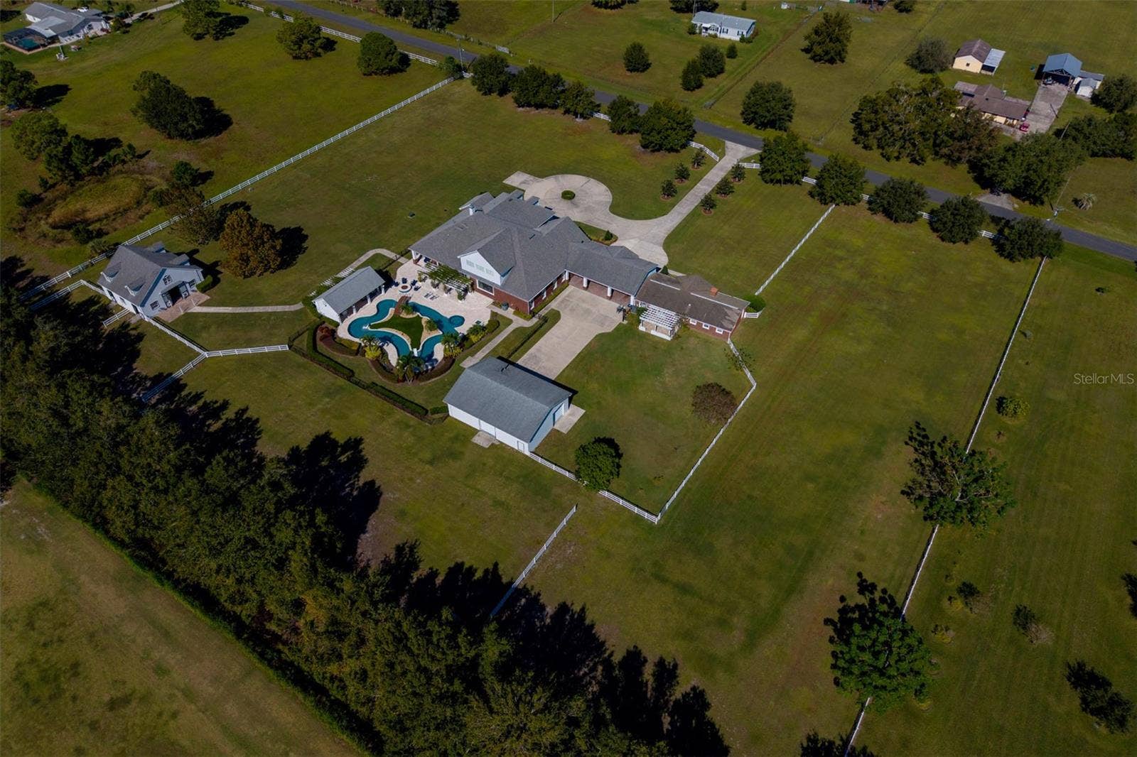 2780 VICKIE COURT, Kissimmee, FL 34744 2780 VICKIE COURT, Kissimmee, FL 34744