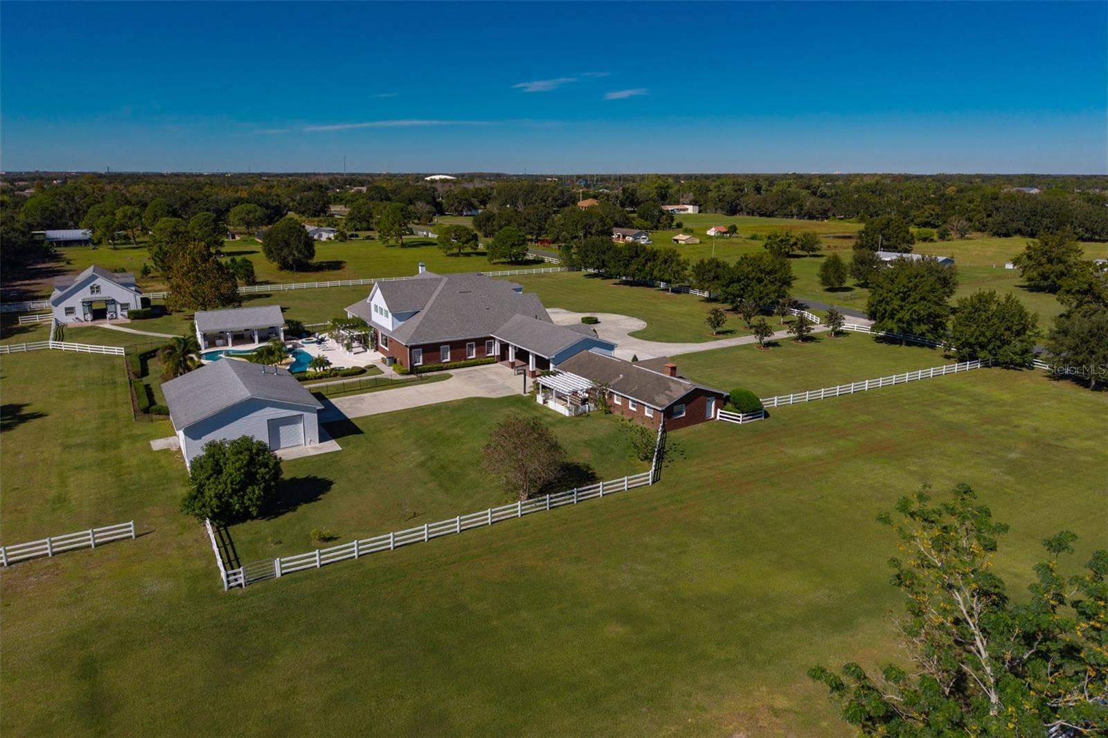 2780 VICKIE COURT, Kissimmee, FL 34744 2780 VICKIE COURT, Kissimmee, FL 34744