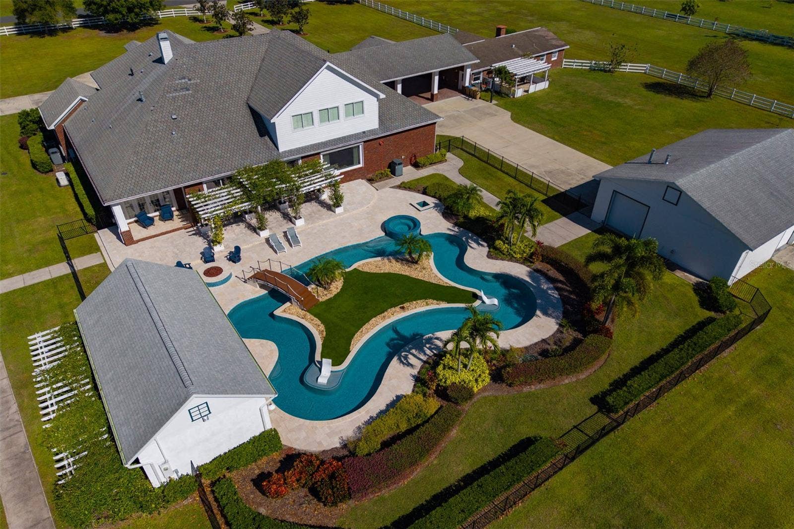 2780 VICKIE COURT, Kissimmee, FL 34744 2780 VICKIE COURT, Kissimmee, FL 34744