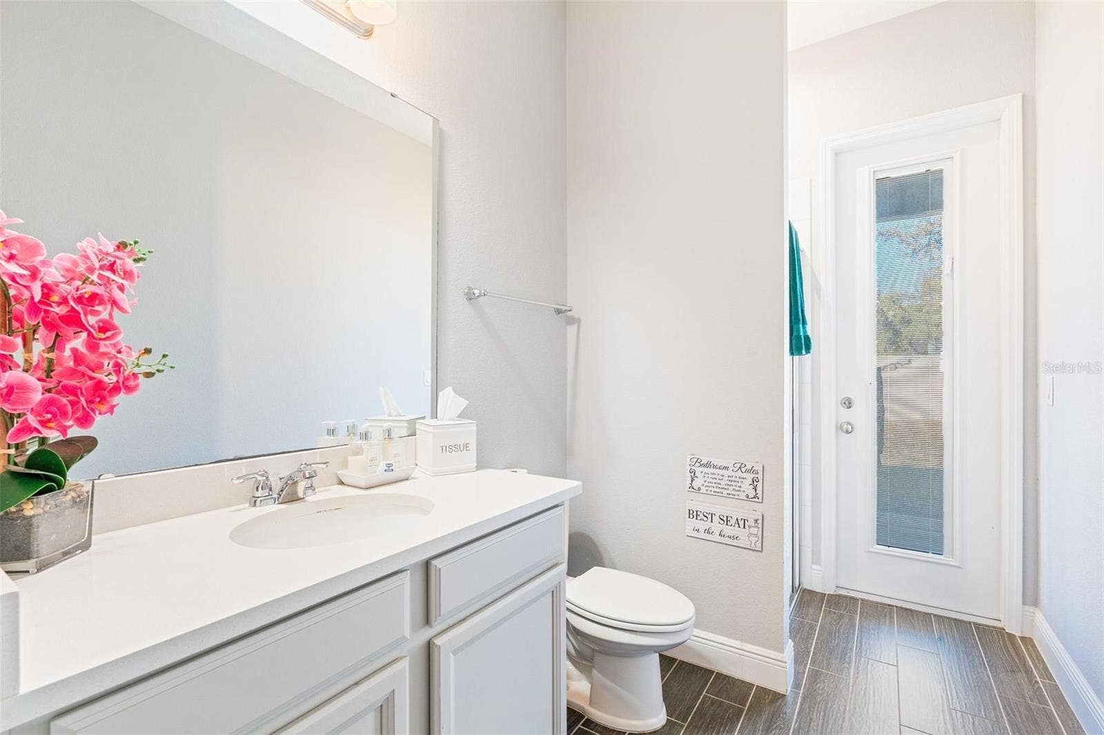 8324 LUDINGTON CIRCLE, Orlando, FL 32836 8324 LUDINGTON CIRCLE, Orlando, FL 32836