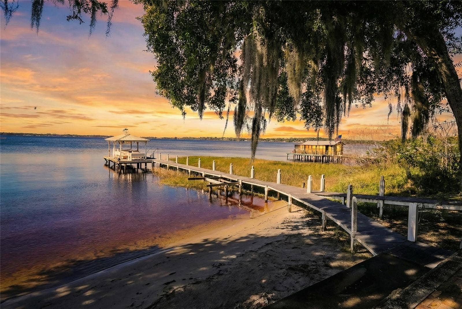 103 S LAKESHORE DRIVE, Minneola, FL 34715