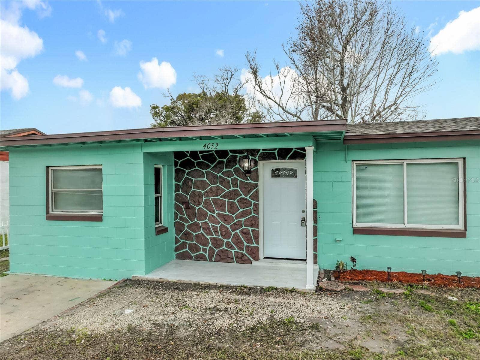 4052 CASTLEGATE DRIVE, Orlando, FL 32839 4052 CASTLEGATE DRIVE, Orlando, FL 32839