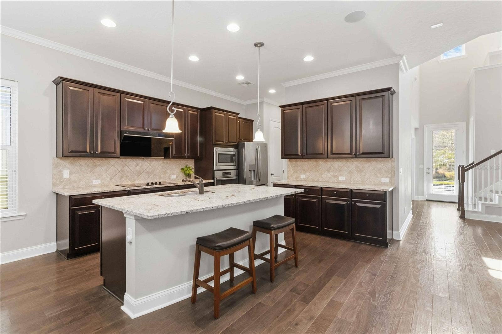 8905 LAUREATE BOULEVARD, Orlando, FL 32827
