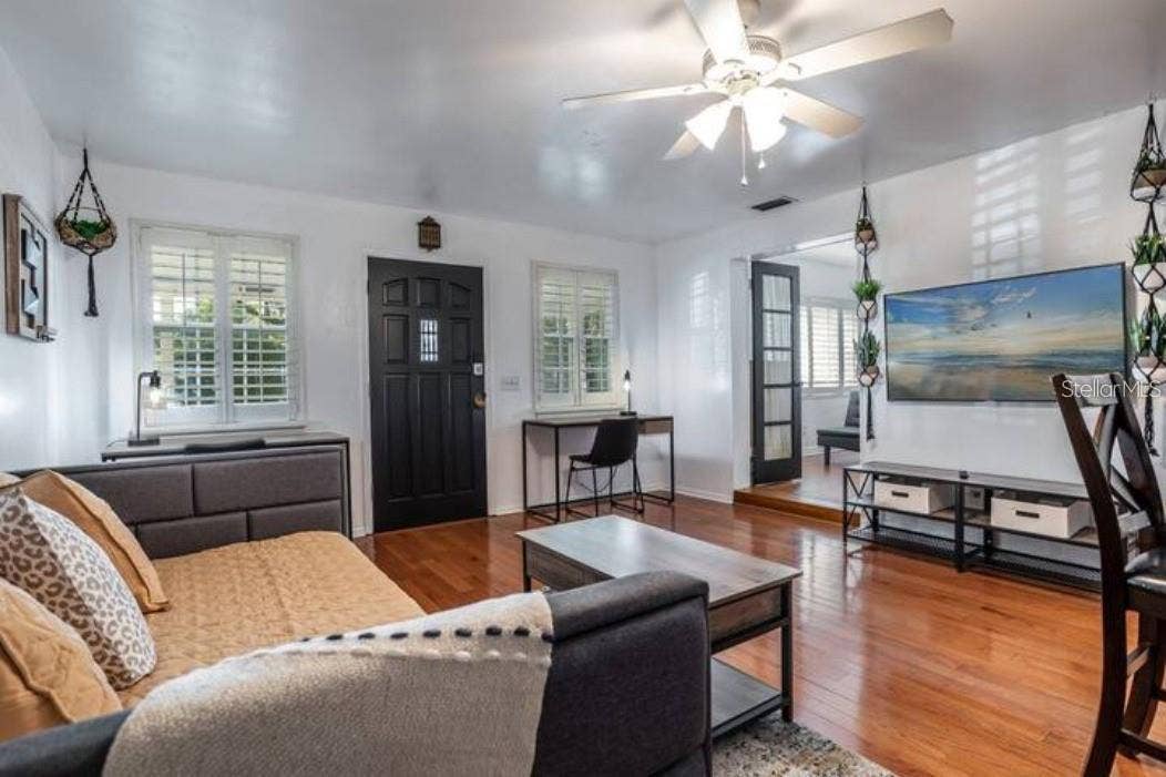 3120 PEEL AVENUE, Orlando, FL 32806 3120 PEEL AVENUE, Orlando, FL 32806