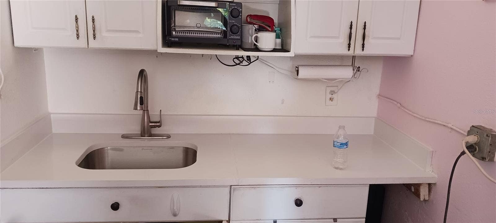 7900 S ORANGE BLOSSOM TRAIL, #2097, Orlando, FL 32809 Kitchen Counter.