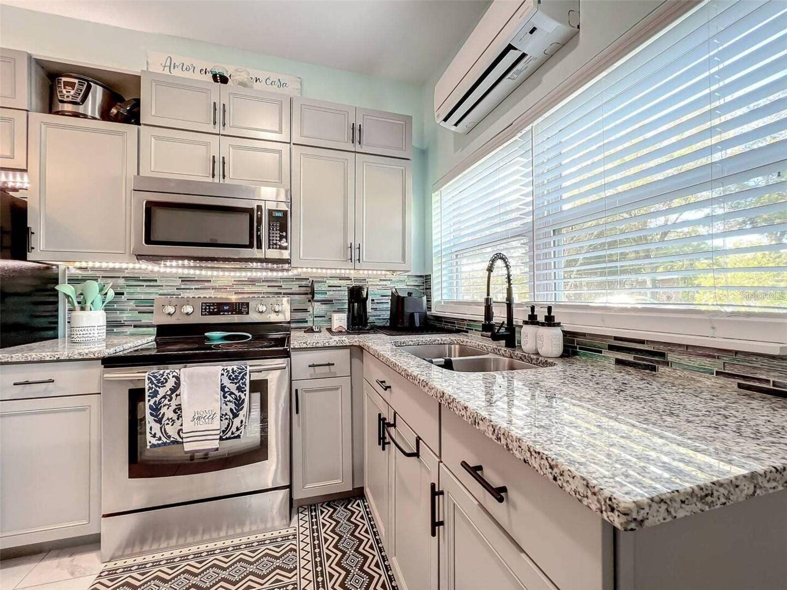 1245 CATALPA LANE, Orlando, FL 32806 1245 CATALPA LANE, Orlando, FL 32806