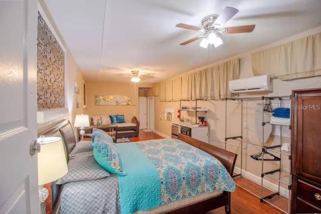 1245 CATALPA LANE, Orlando, FL 32806 1245 CATALPA LANE, Orlando, FL 32806