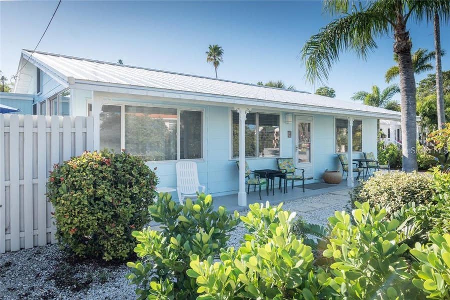 Property photo for 900 S BLVD OF THE PRESIDENTS, #4, Sarasota, FL