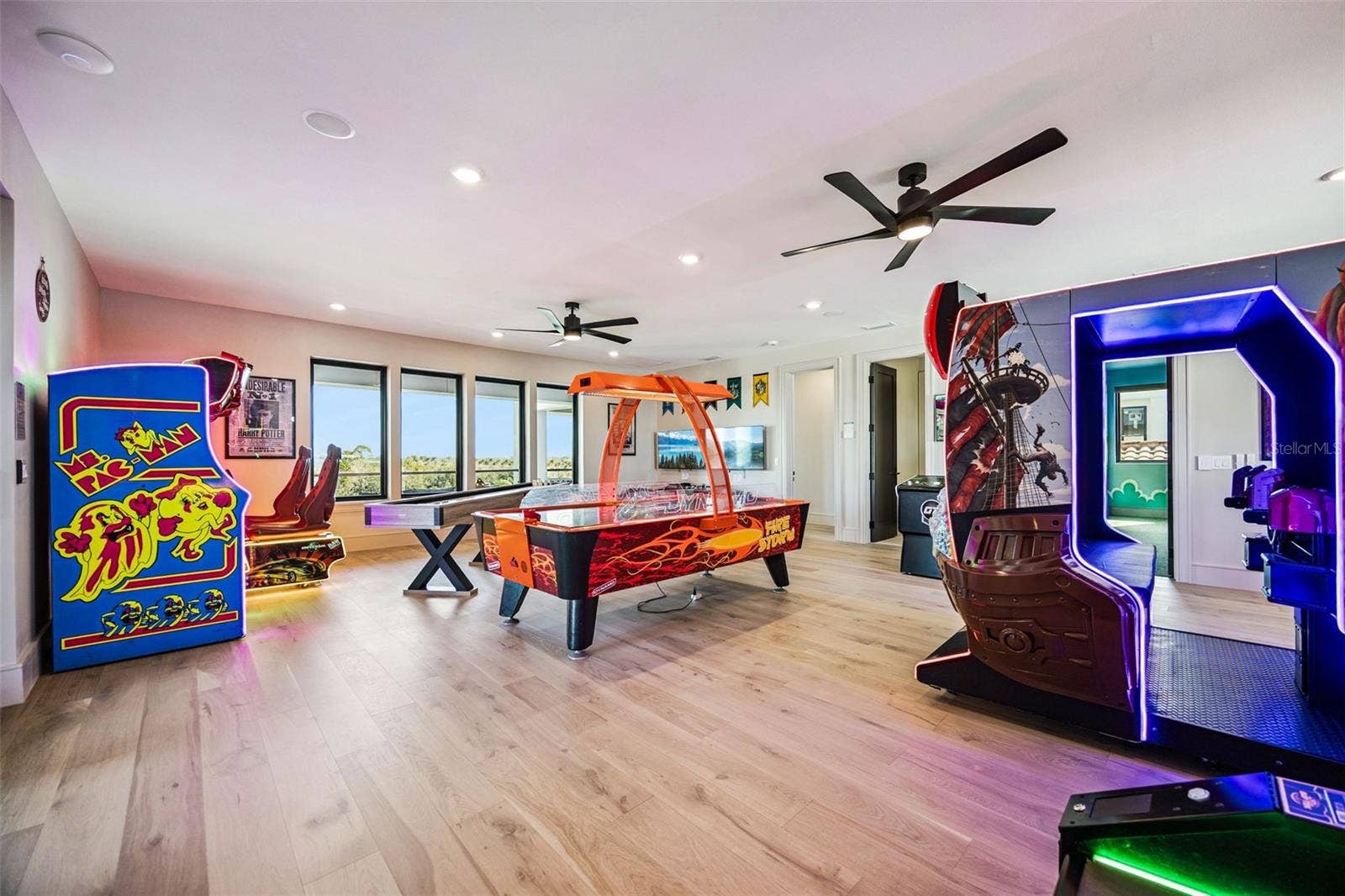 805 GOLDEN BEAR DRIVE, Reunion, FL 34747 805 GOLDEN BEAR DRIVE, Reunion, FL 34747