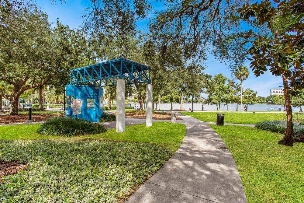 1008 E ROBINSON, Orlando, FL 32801 1008 E ROBINSON, Orlando, FL 32801