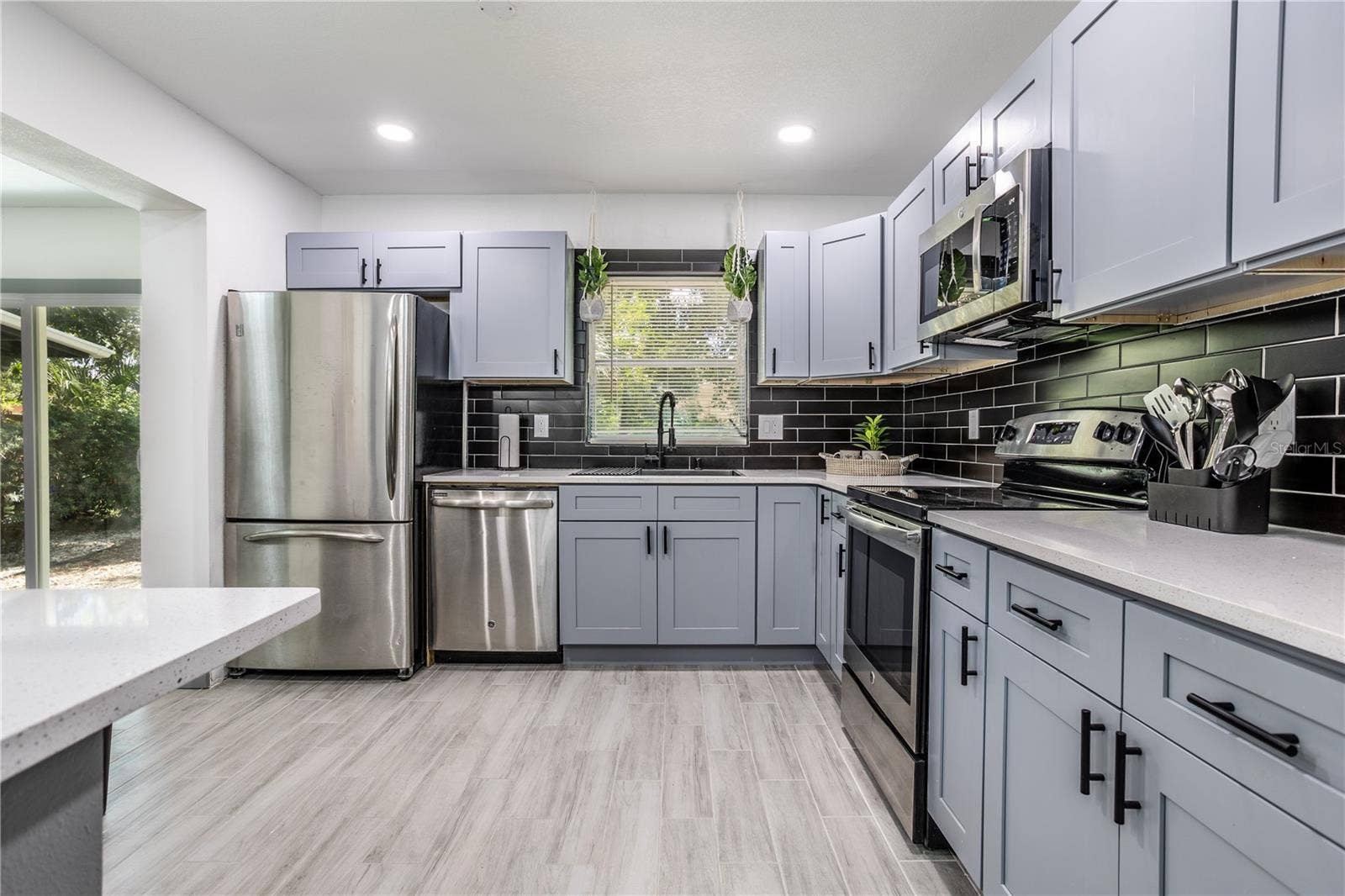 1213 CORBETT LANE, Orlando, FL 32806 1213 CORBETT LANE, Orlando, FL 32806