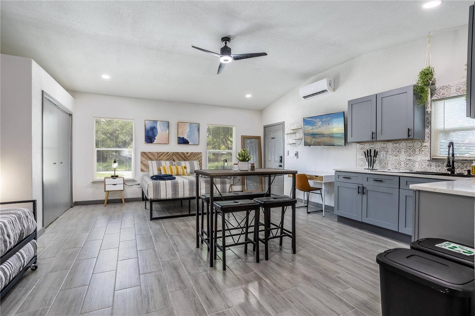 1213 CORBETT LANE, Orlando, FL 32806 1213 CORBETT LANE, Orlando, FL 32806
