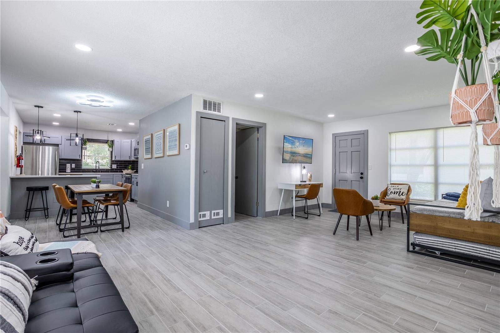 1213 CORBETT LANE, Orlando, FL 32806 1213 CORBETT LANE, Orlando, FL 32806