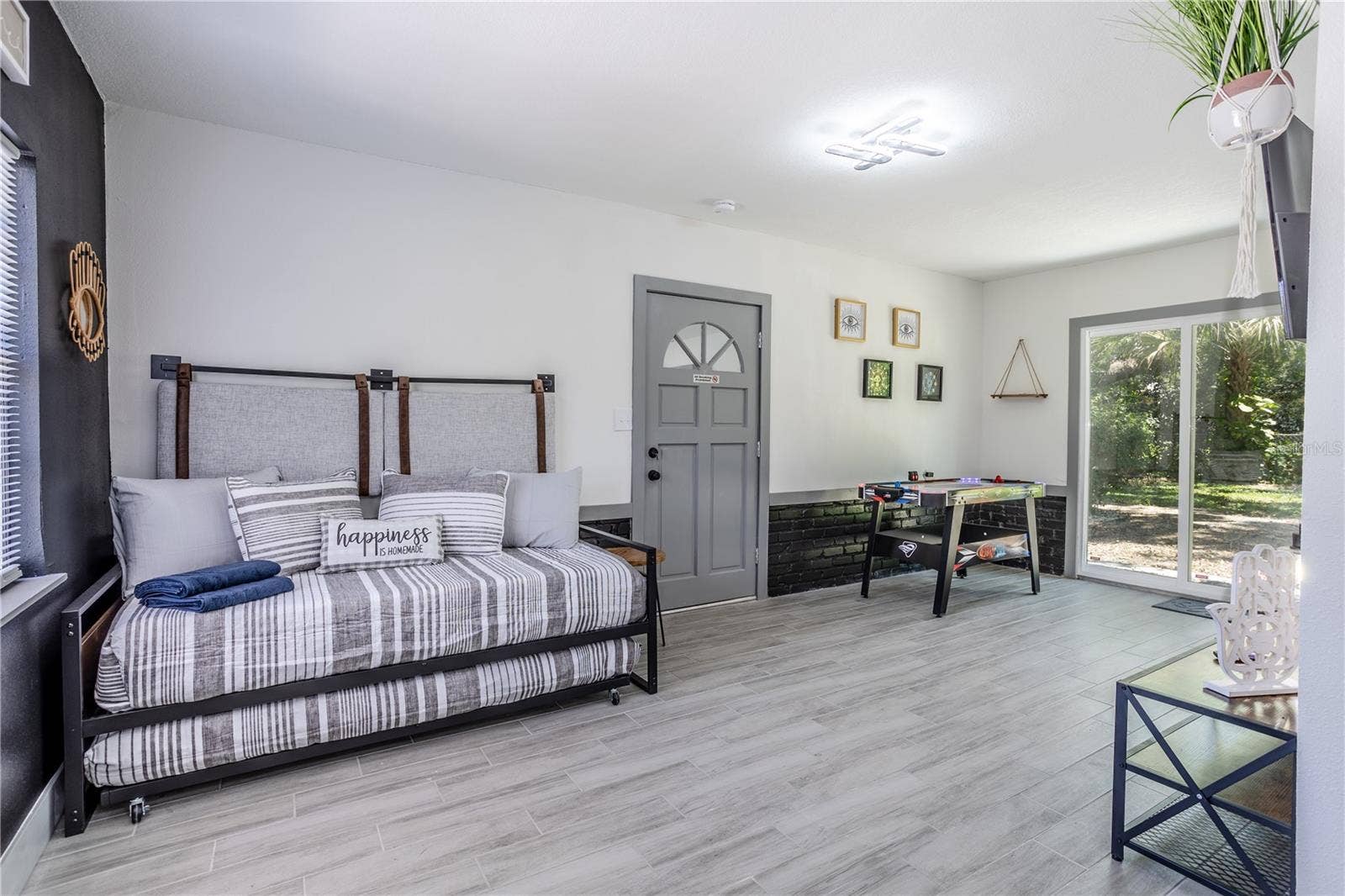1213 CORBETT LANE, Orlando, FL 32806 1213 CORBETT LANE, Orlando, FL 32806