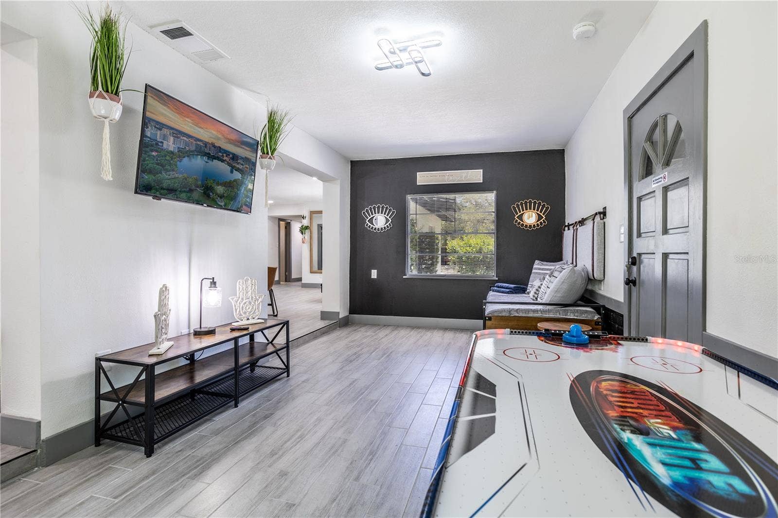 1213 CORBETT LANE, Orlando, FL 32806 1213 CORBETT LANE, Orlando, FL 32806