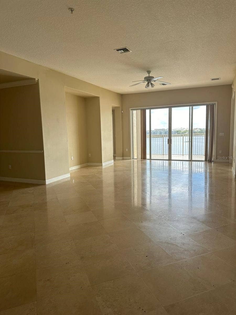 8749 THE ESPLANADE, #30, Orlando, FL 32836 LIVINGROOM