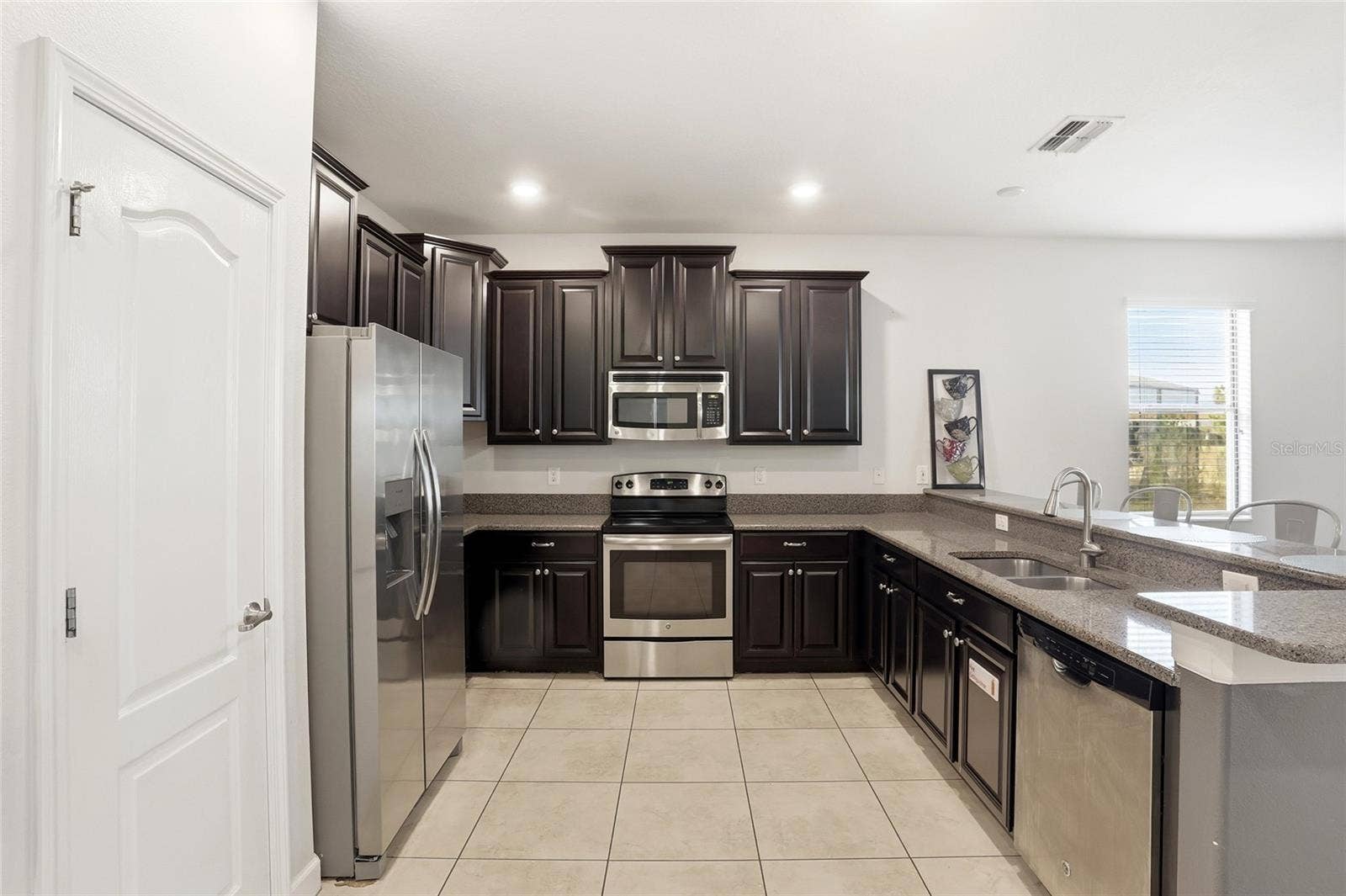 9039 SHADOW MOUNTAIN STREET, Davenport, FL 33896 9039 SHADOW MOUNTAIN STREET, Davenport, FL 33896