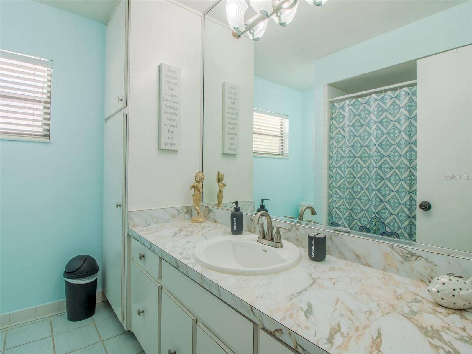 4401 LENMORE STREET, Orlando, FL 32812 4401 LENMORE STREET, Orlando, FL 32812