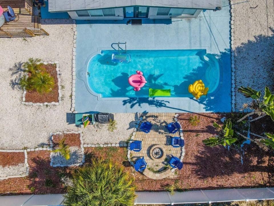 4401 LENMORE STREET, Orlando, FL 32812 4401 LENMORE STREET, Orlando, FL 32812