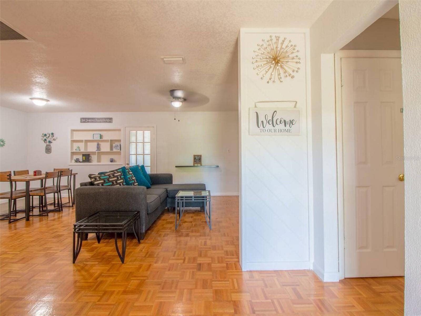 4401 LENMORE STREET, Orlando, FL 32812 4401 LENMORE STREET, Orlando, FL 32812
