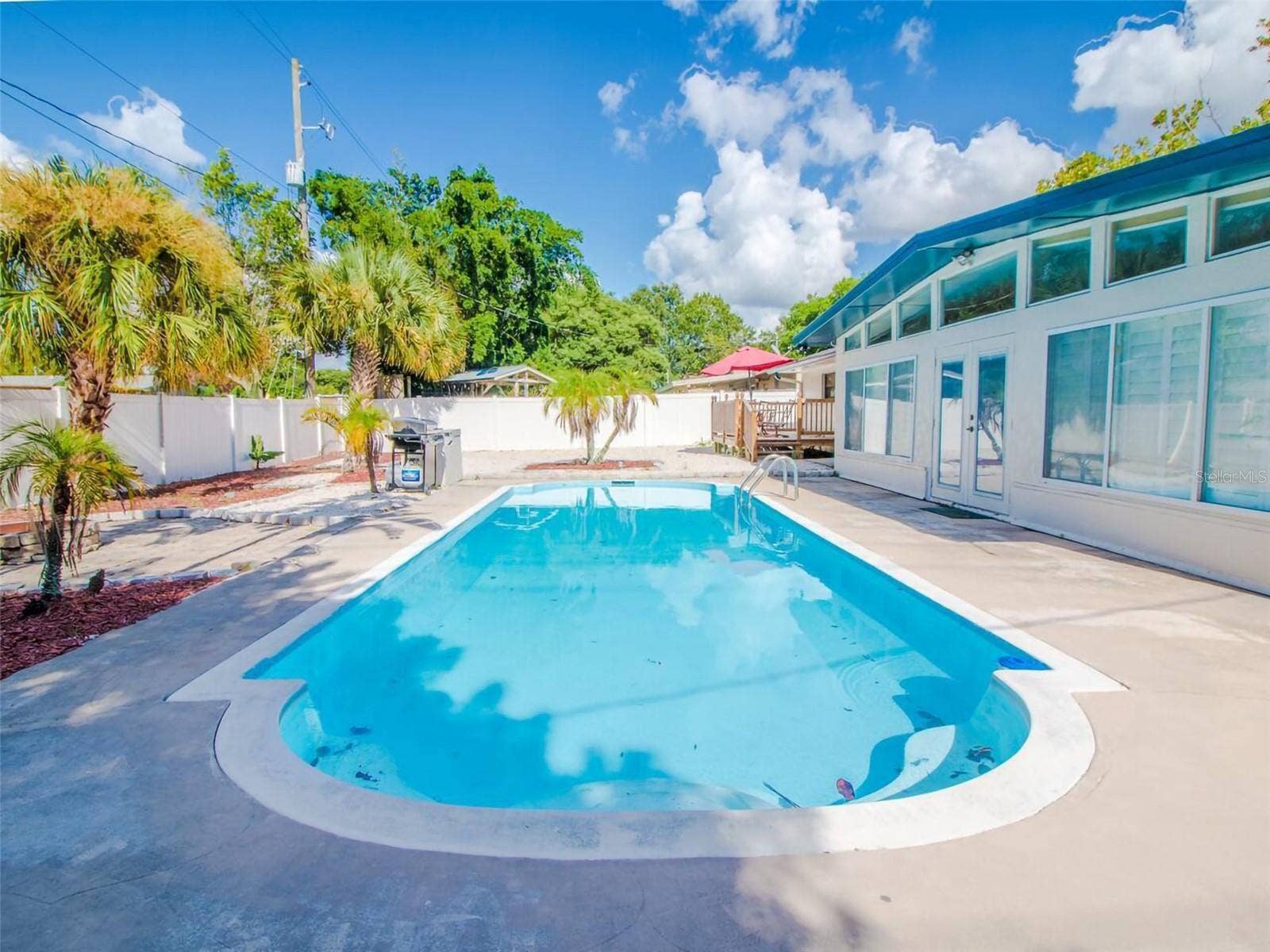 4401 LENMORE STREET, Orlando, FL 32812 4401 LENMORE STREET, Orlando, FL 32812