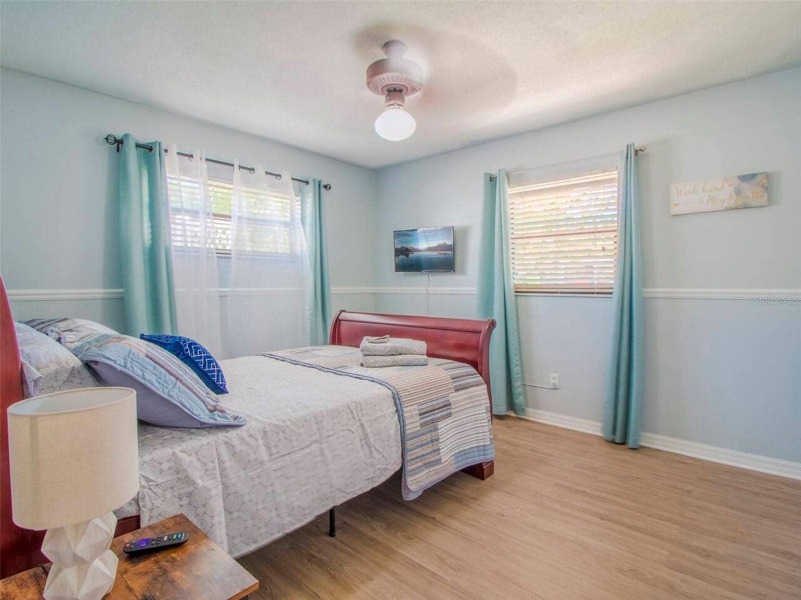 4401 LENMORE STREET, Orlando, FL 32812 4401 LENMORE STREET, Orlando, FL 32812