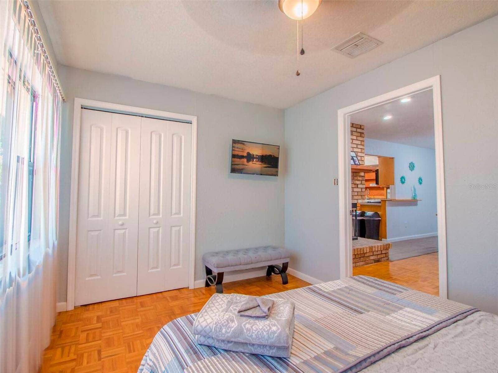 4401 LENMORE STREET, Orlando, FL 32812 4401 LENMORE STREET, Orlando, FL 32812