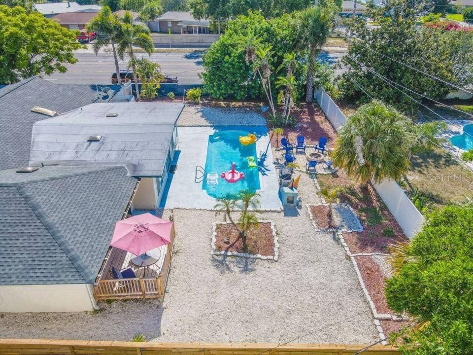 4401 LENMORE STREET, Orlando, FL 32812 4401 LENMORE STREET, Orlando, FL 32812
