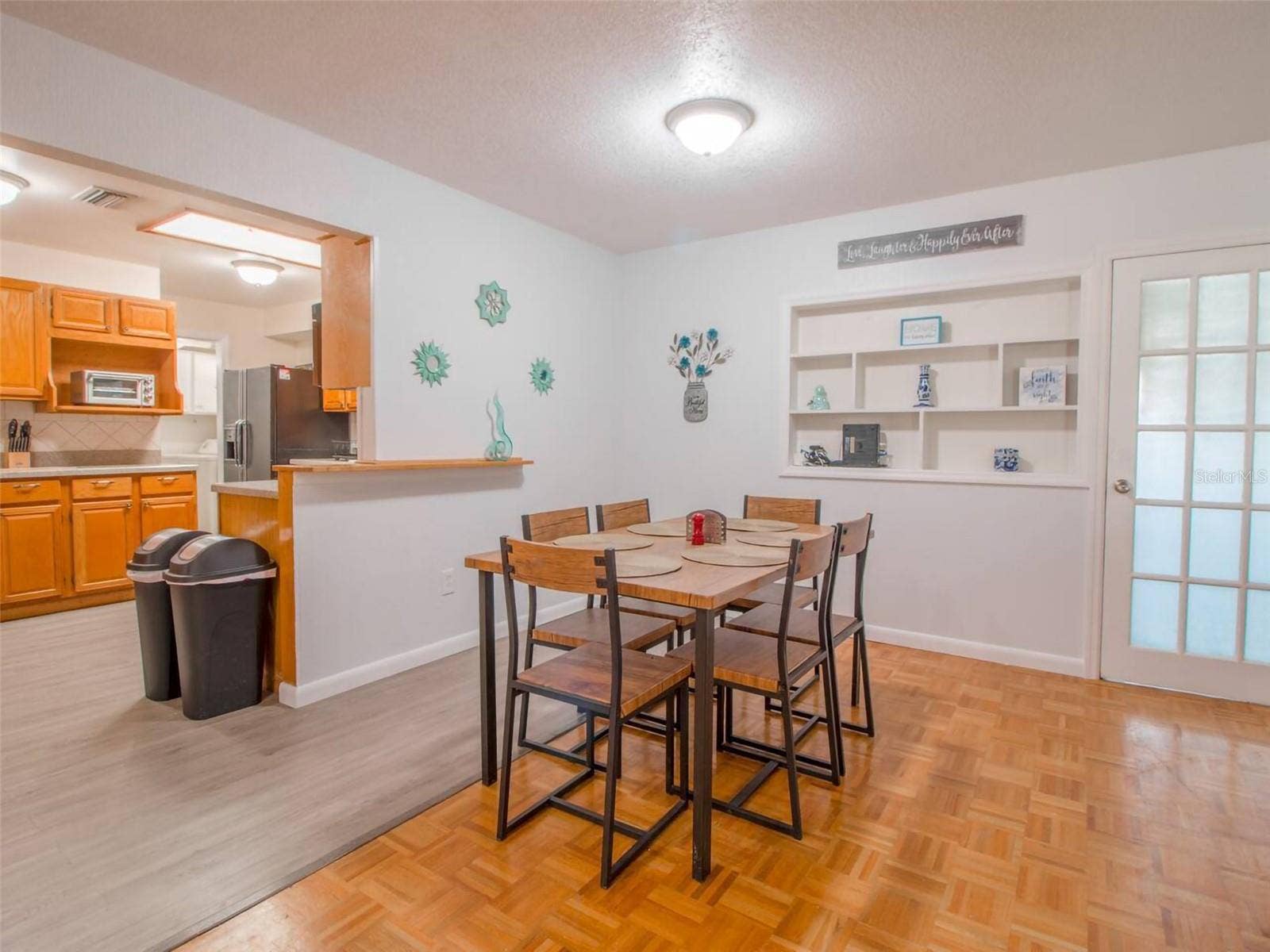 4401 LENMORE STREET, Orlando, FL 32812 4401 LENMORE STREET, Orlando, FL 32812