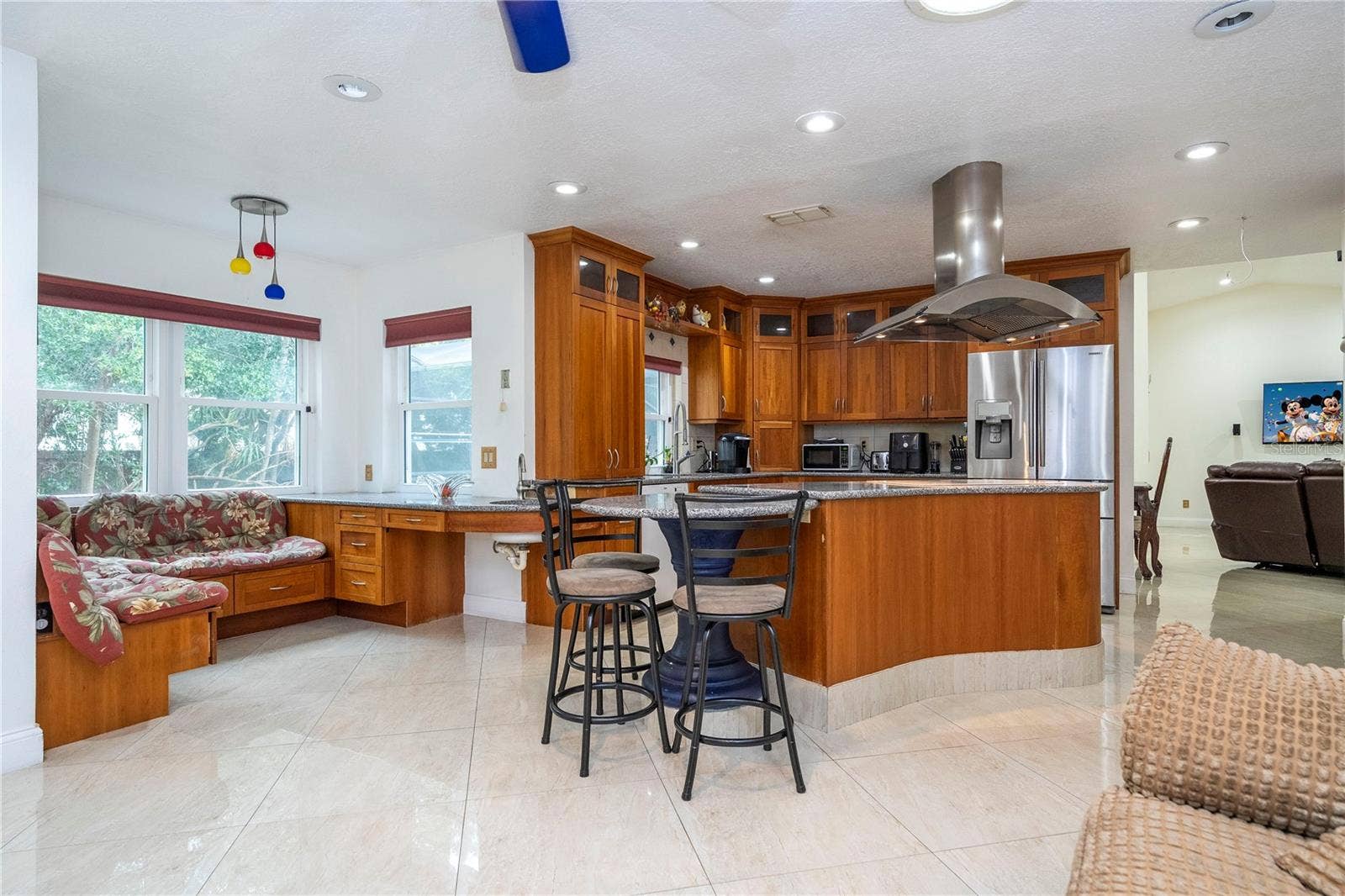6013 CRYSTAL VIEW DRIVE, Orlando, FL 32819 6013 CRYSTAL VIEW DRIVE, Orlando, FL 32819