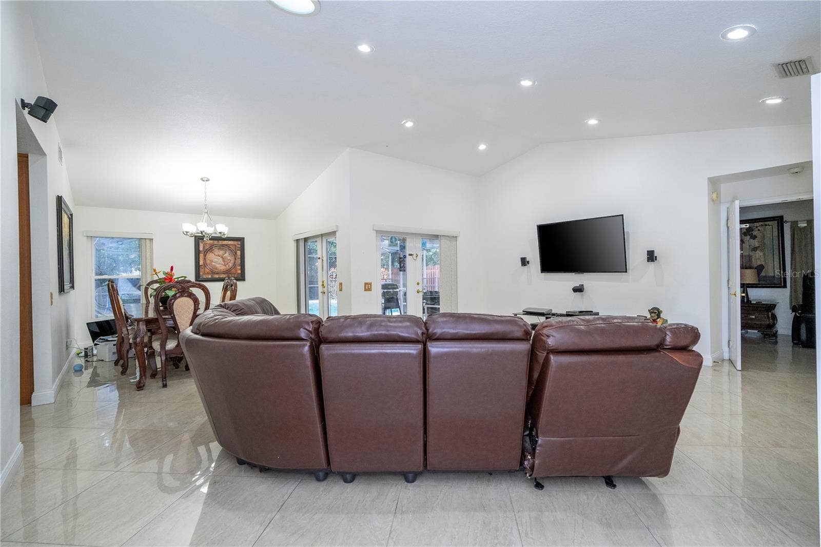 6013 CRYSTAL VIEW DRIVE, Orlando, FL 32819 6013 CRYSTAL VIEW DRIVE, Orlando, FL 32819