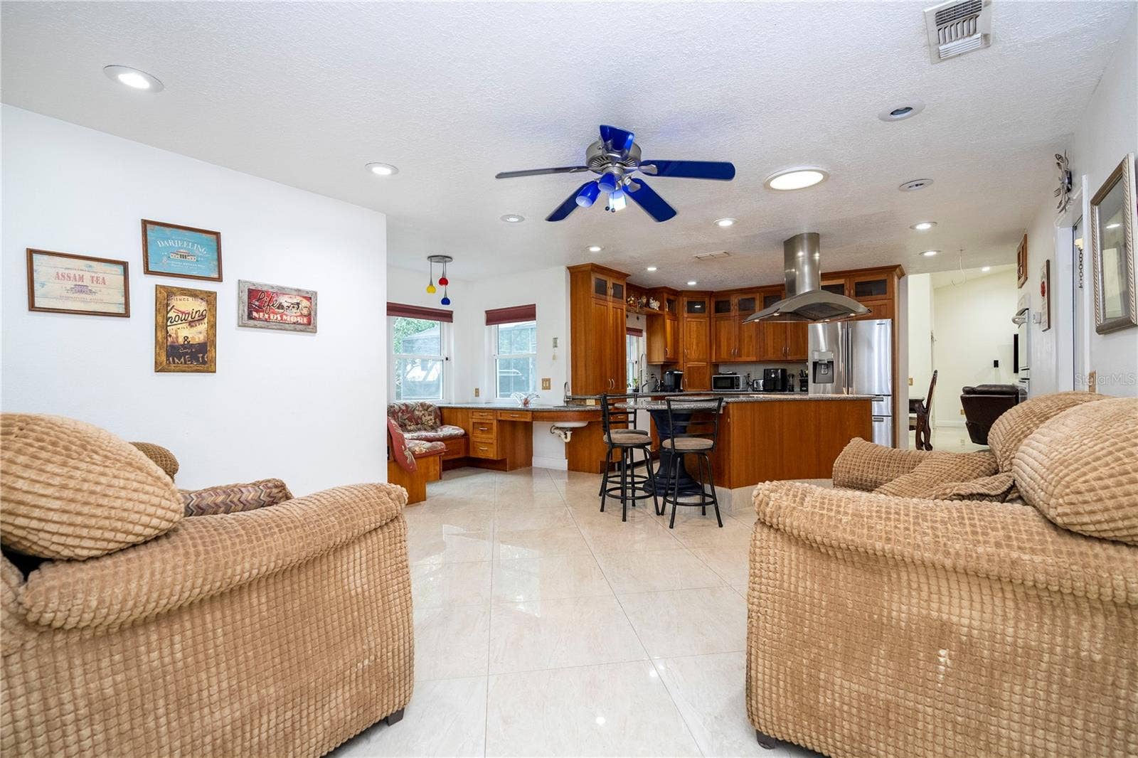 6013 CRYSTAL VIEW DRIVE, Orlando, FL 32819 6013 CRYSTAL VIEW DRIVE, Orlando, FL 32819