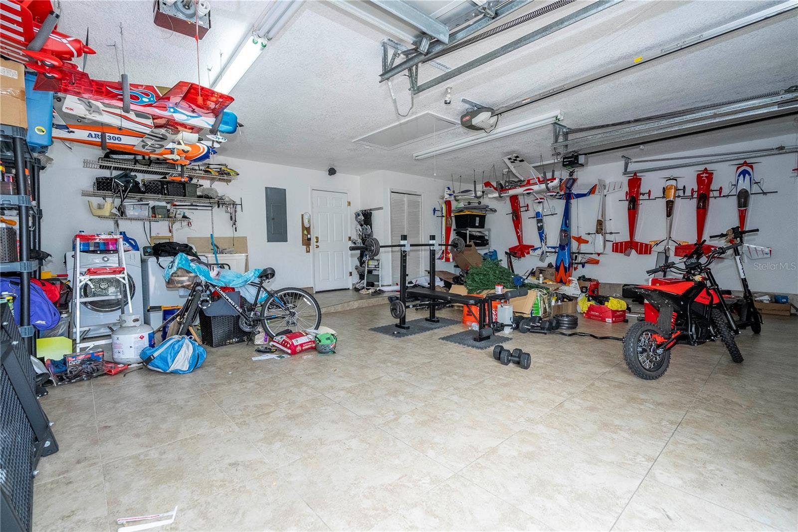 6013 CRYSTAL VIEW DRIVE, Orlando, FL 32819 6013 CRYSTAL VIEW DRIVE, Orlando, FL 32819