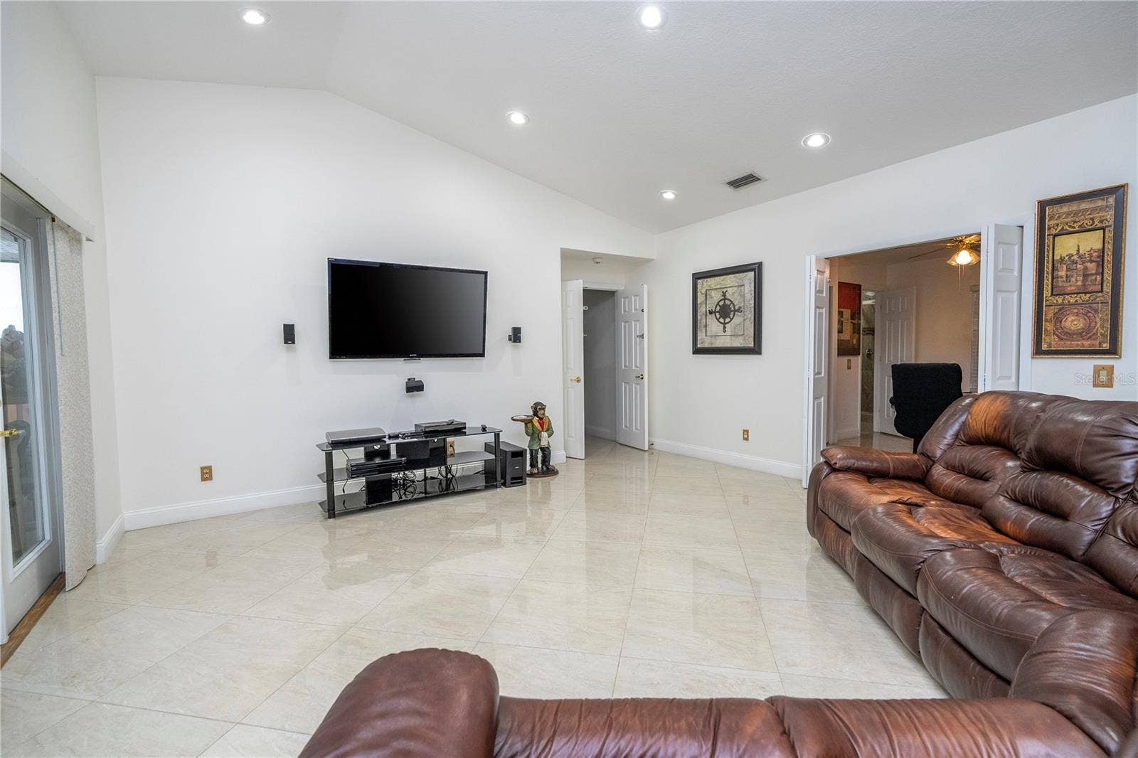 6013 CRYSTAL VIEW DRIVE, Orlando, FL 32819 6013 CRYSTAL VIEW DRIVE, Orlando, FL 32819