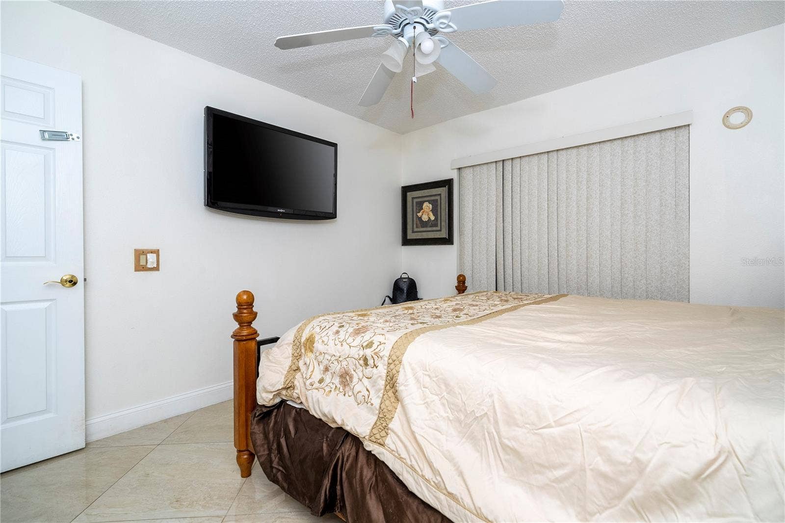 6013 CRYSTAL VIEW DRIVE, Orlando, FL 32819 6013 CRYSTAL VIEW DRIVE, Orlando, FL 32819